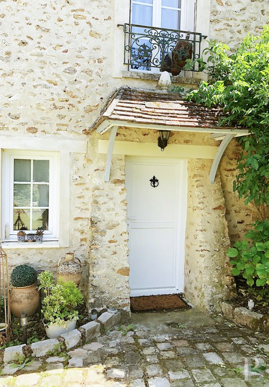 Maison familiale du 18e s. et son jardin clos de murs