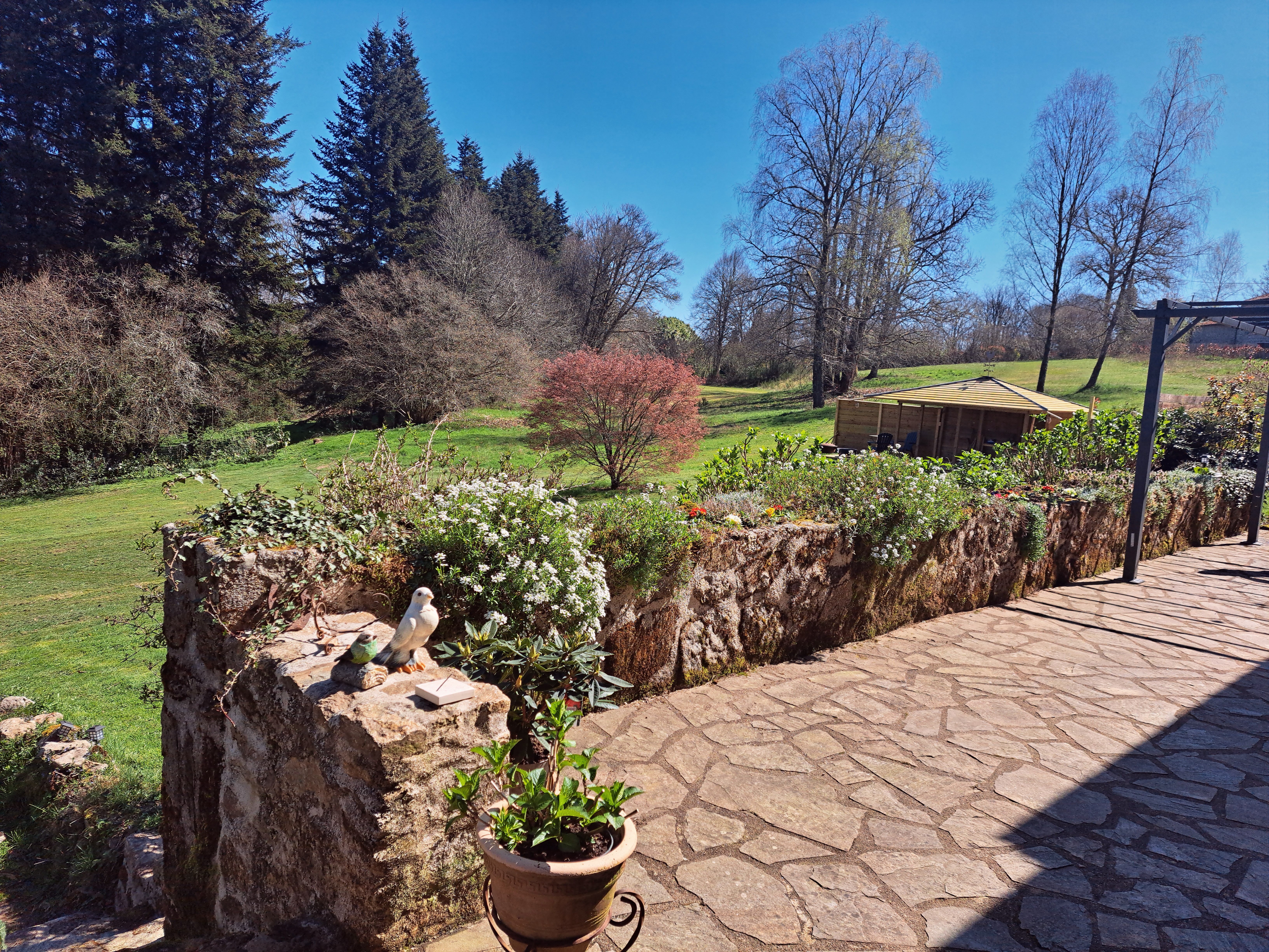Propriété en Pierre Captivante dans le Limousin – Votre Maison de Rêve Vous Attend !